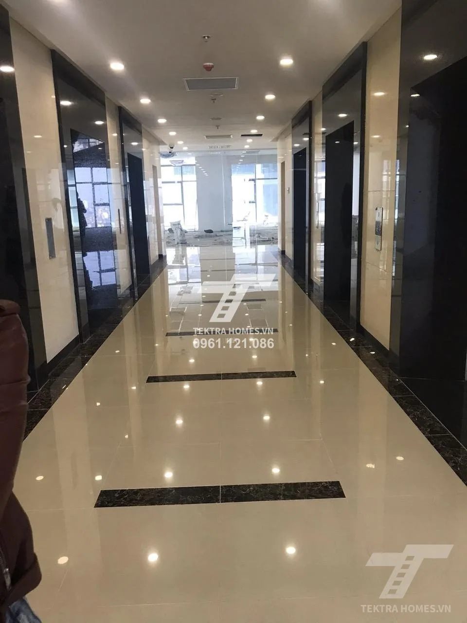 Không gian 3 tại Văn phòng hạng B tòa Discovery Complex Cầu Giấy