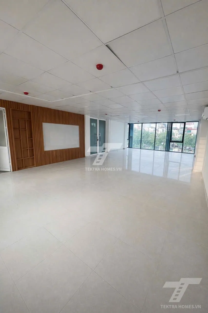 Không gian 2 tại Cho thuê văn phòng đẹp phố Nguyễn Khang