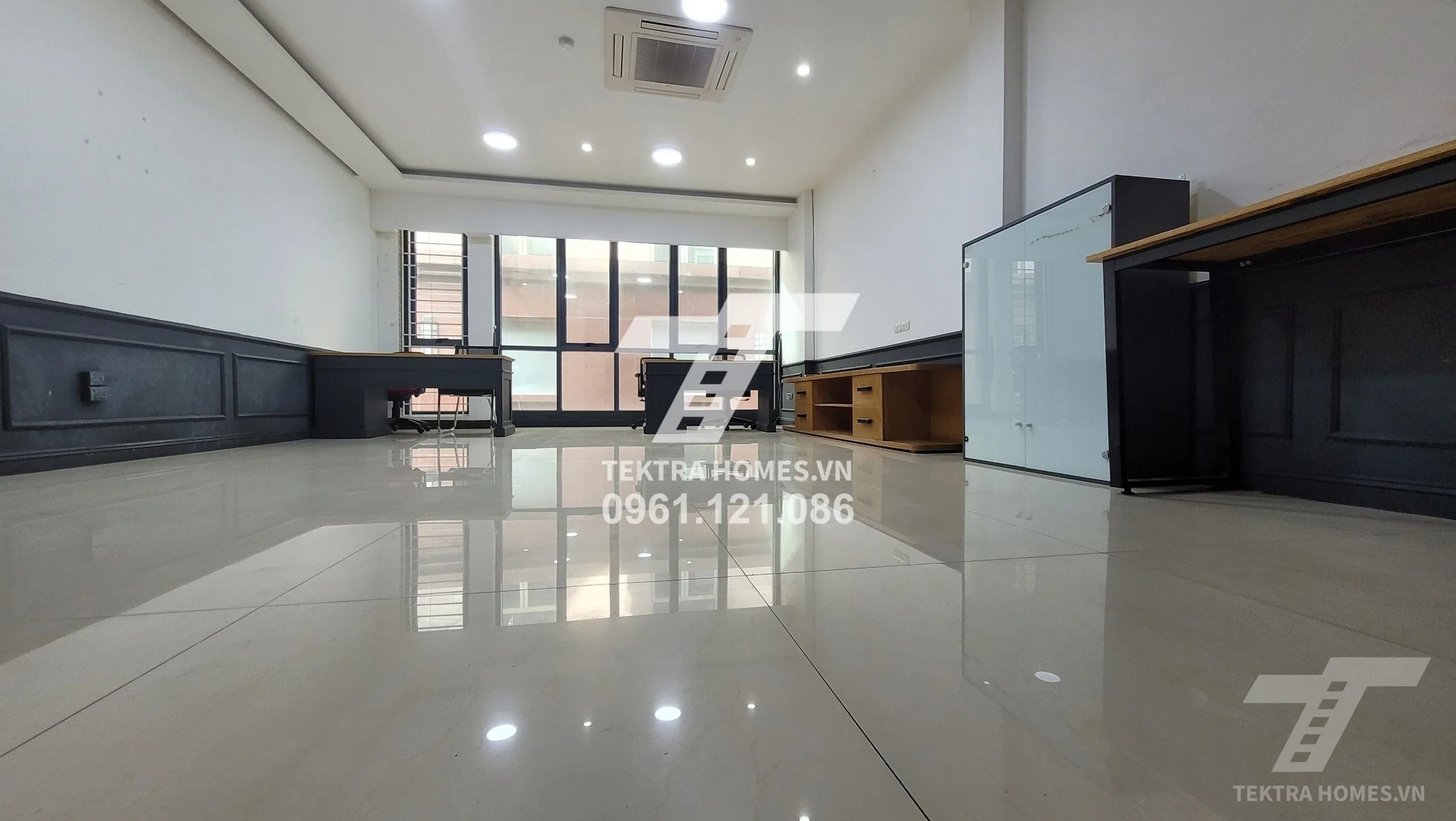 Không gian 4 tại Cho thuê văn phòng ngay mặt đường Liễu Giai