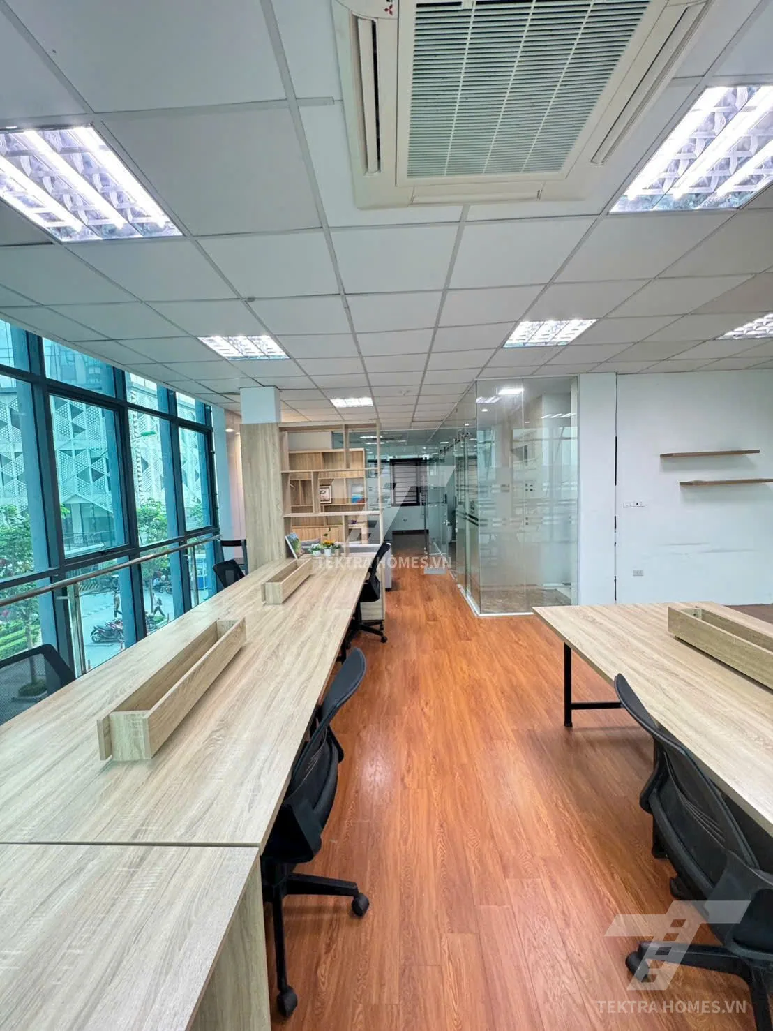 Không gian 4 tại Cho thuê văn phòng ngăn sẵn đẹp trục đường Trung Kính