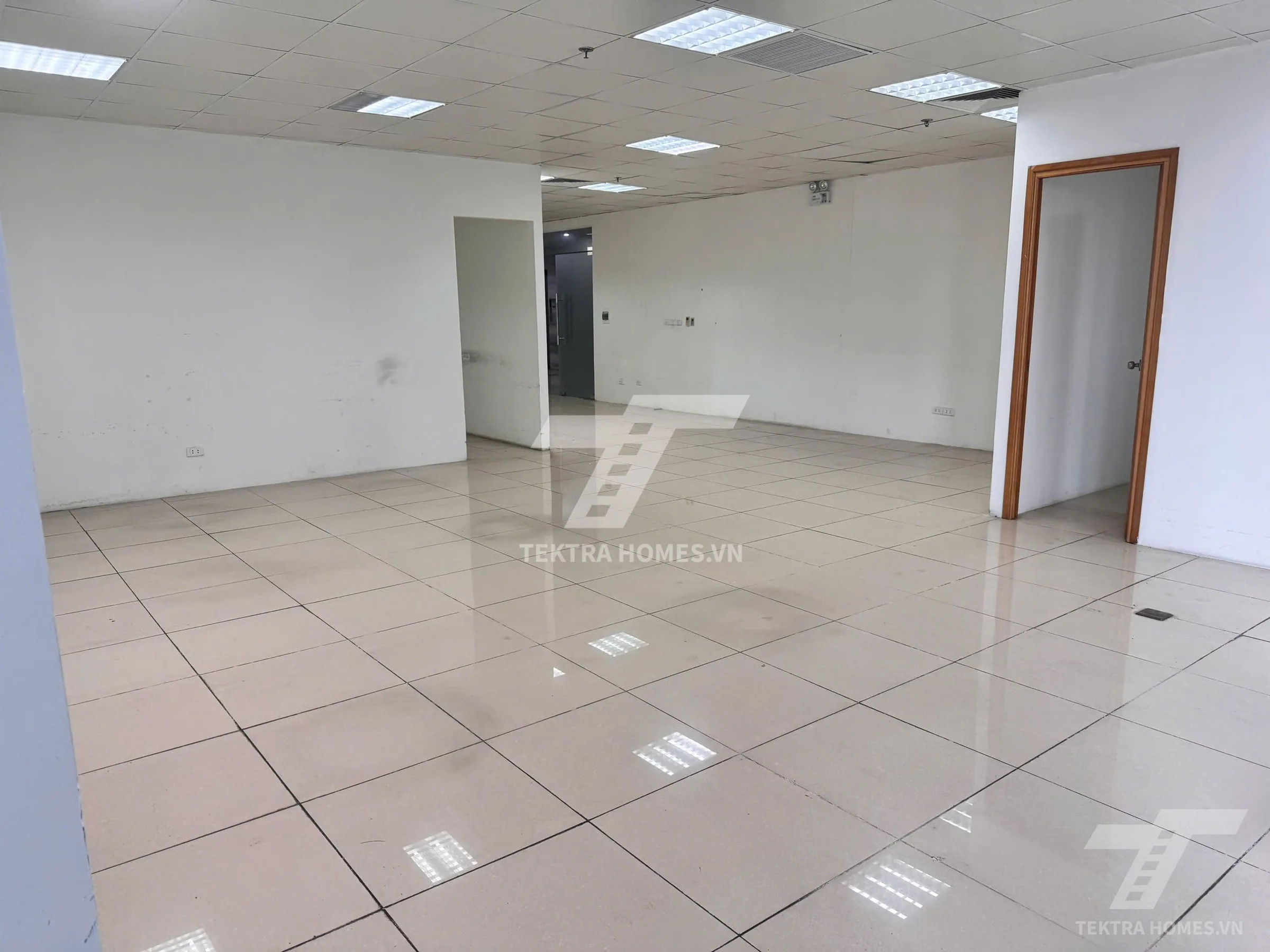 Không gian 5 tại Cho thuê văn phòng hạng B | Sông Hồng Park View | 165 Thái Hà