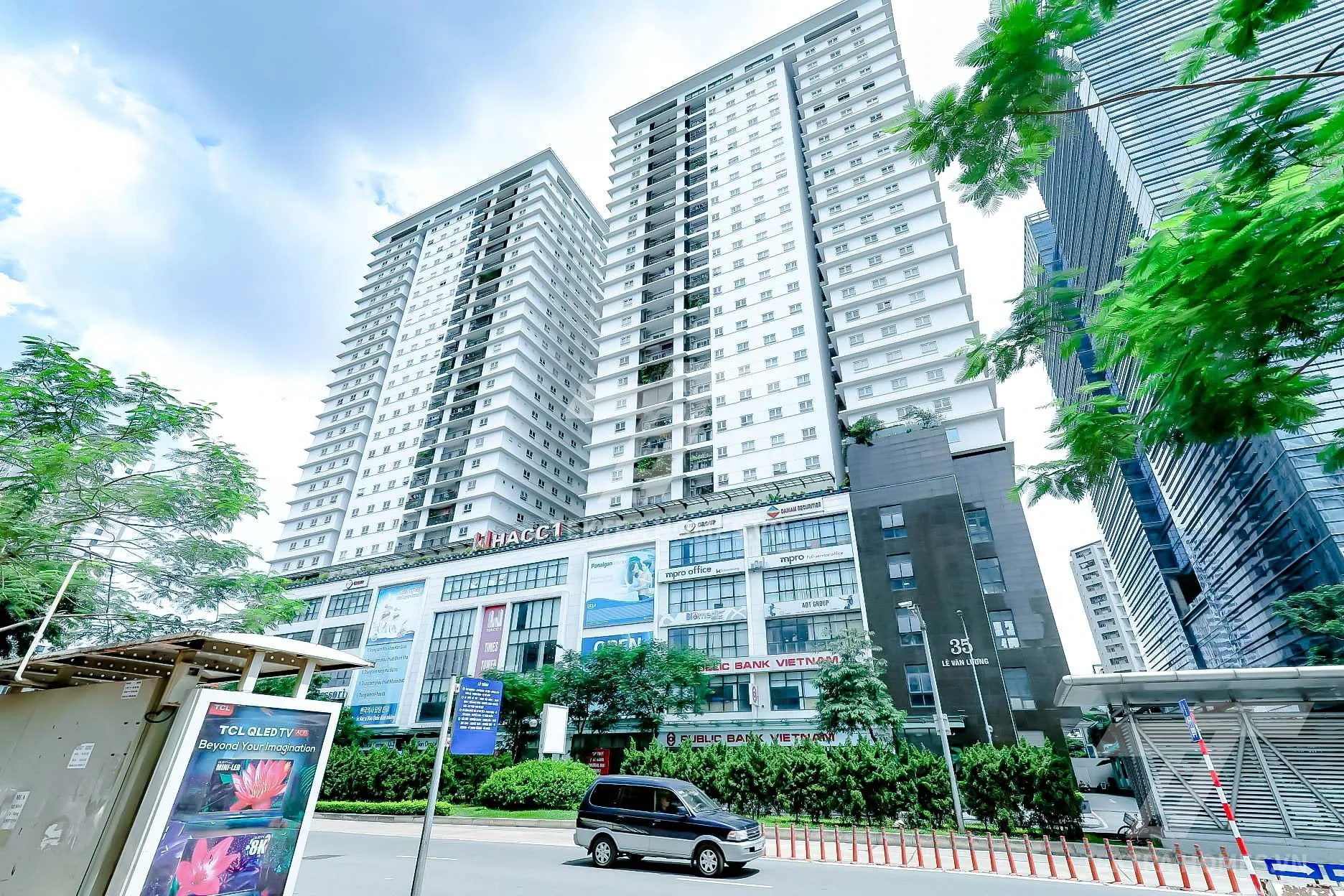 Không gian 3 tại Cho thuê văn phòng trọn gói tòa Times Tower Lê Văn Lương