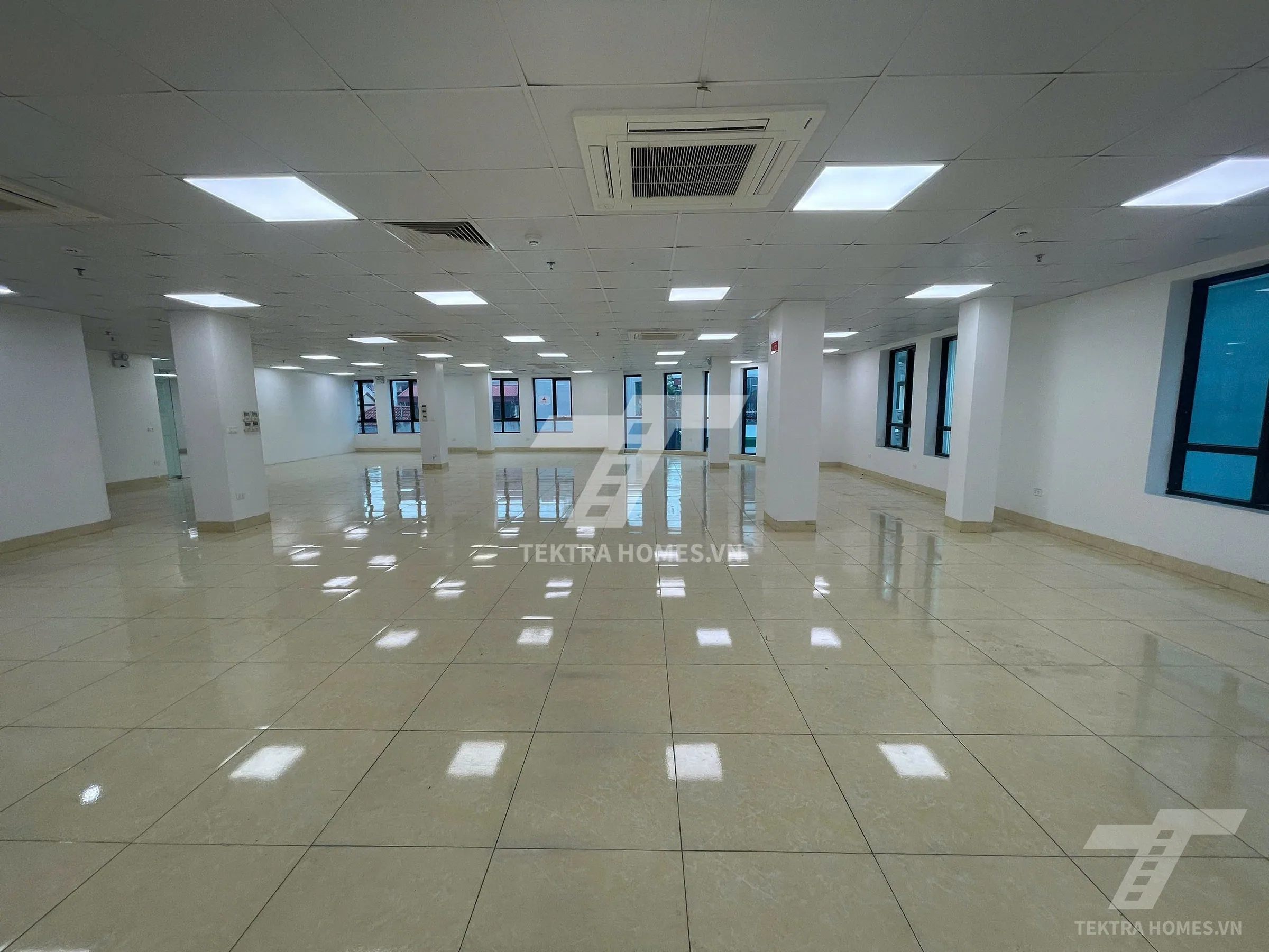 Không gian 4 tại Cho thuê văn phòng mặt trục đường Nguyễn Khang