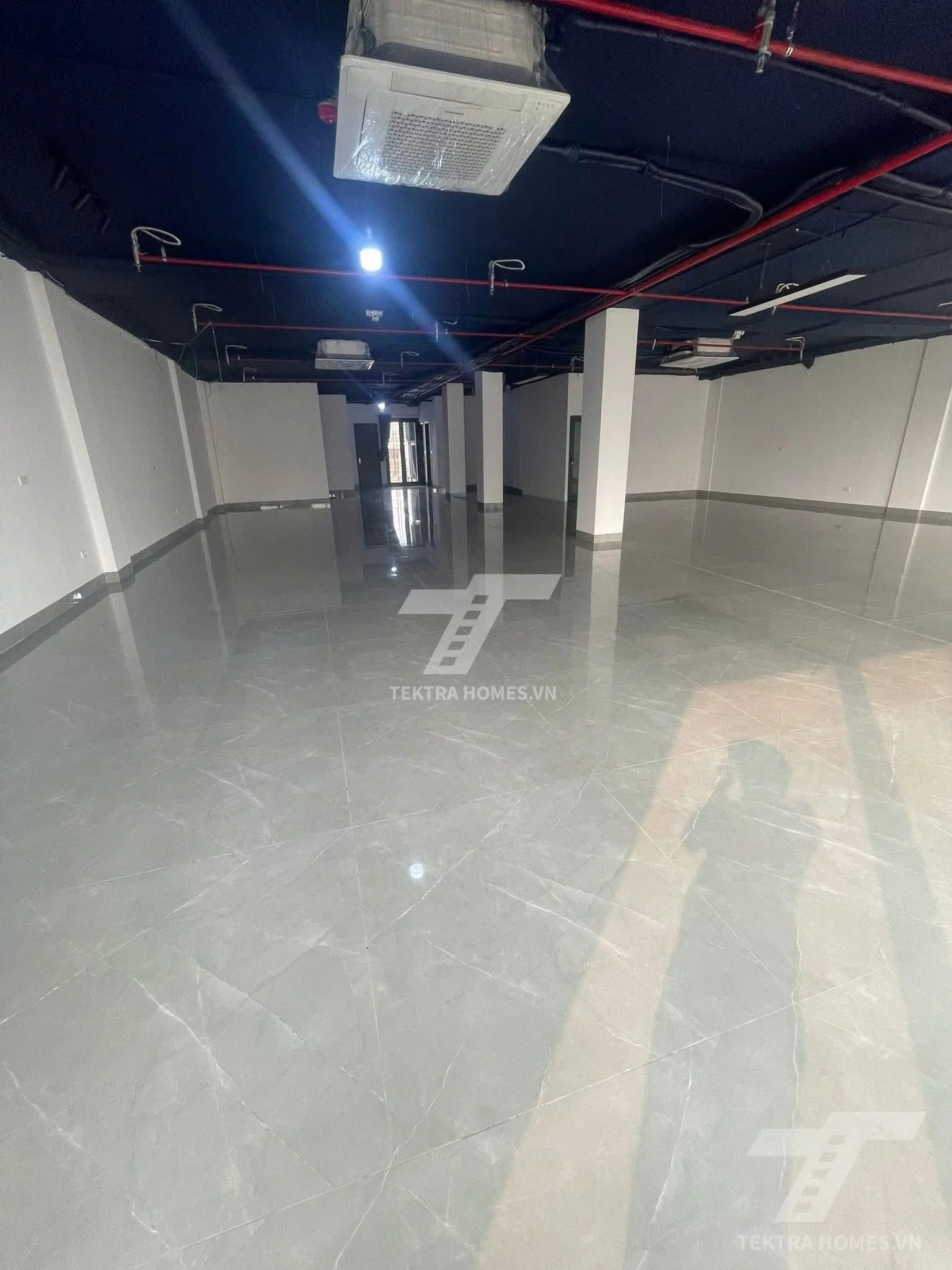 Không gian 2 tại Cho thuê văn phòng phố Đê La Thành