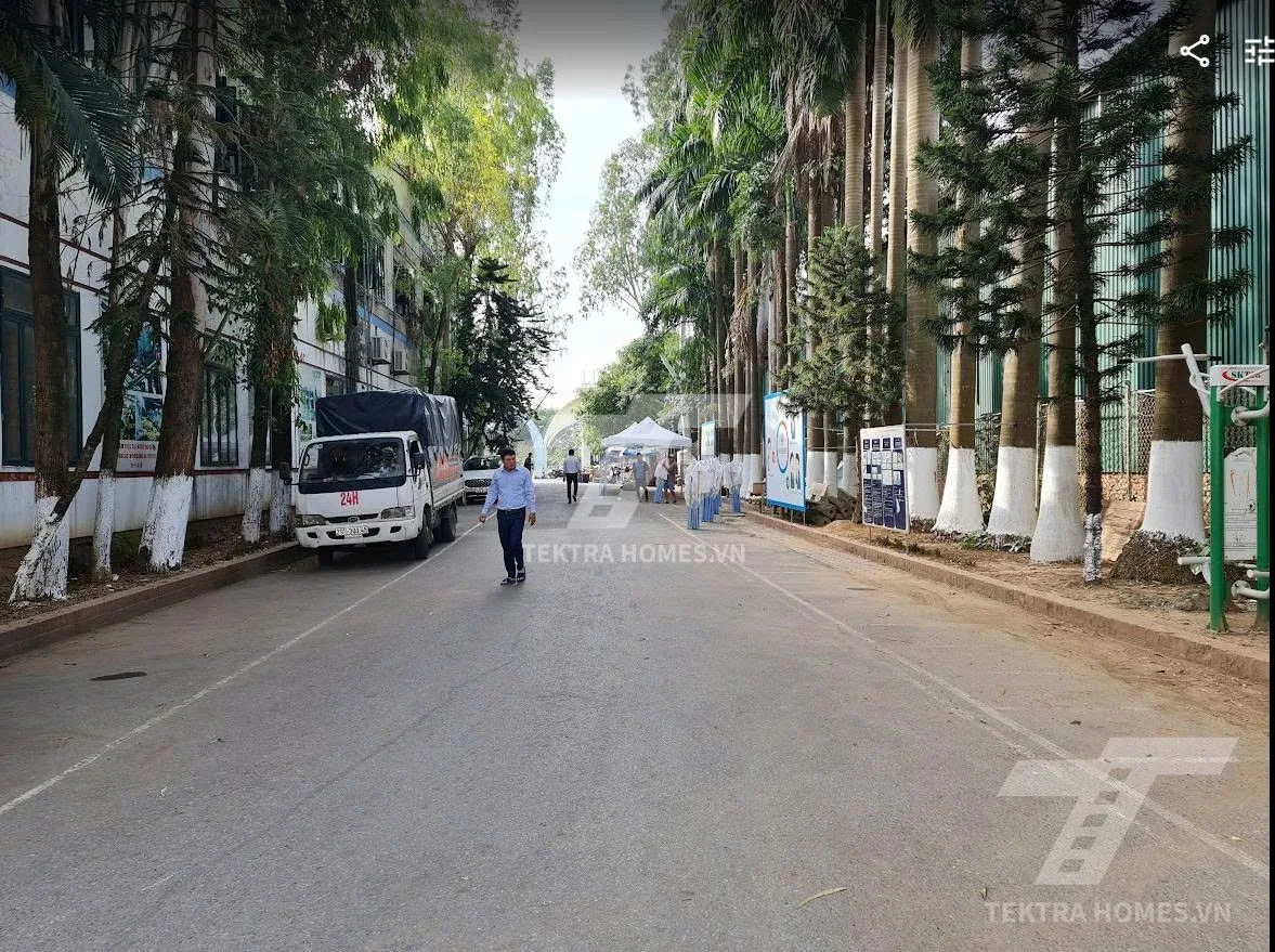 Không gian 4 tại Cho thuê 2 tòa nhà Km8+500 Đại lộ Thăng Long