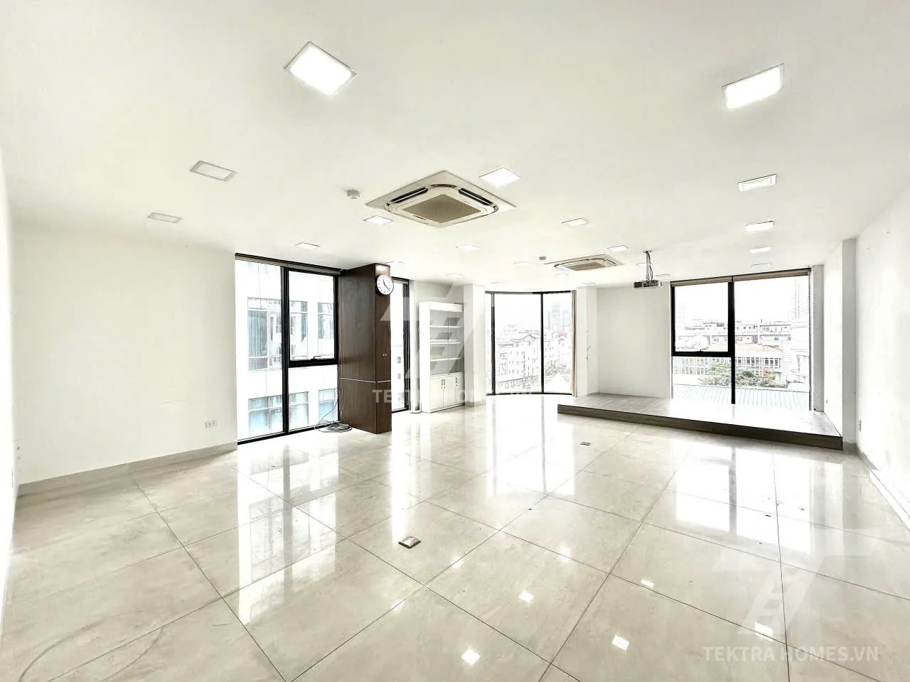 Không gian 2 tại Cho thuê văn phòng phố huỳnh thúc kháng