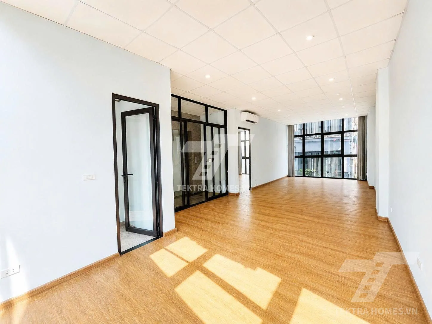 Không gian 2 tại Cho thuê văn phòng đường Hoàng Quốc Việt