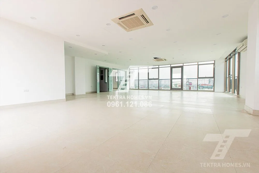 Không gian 3 tại Tòa nhà văn phòng mặt đường Trần Quang Khải