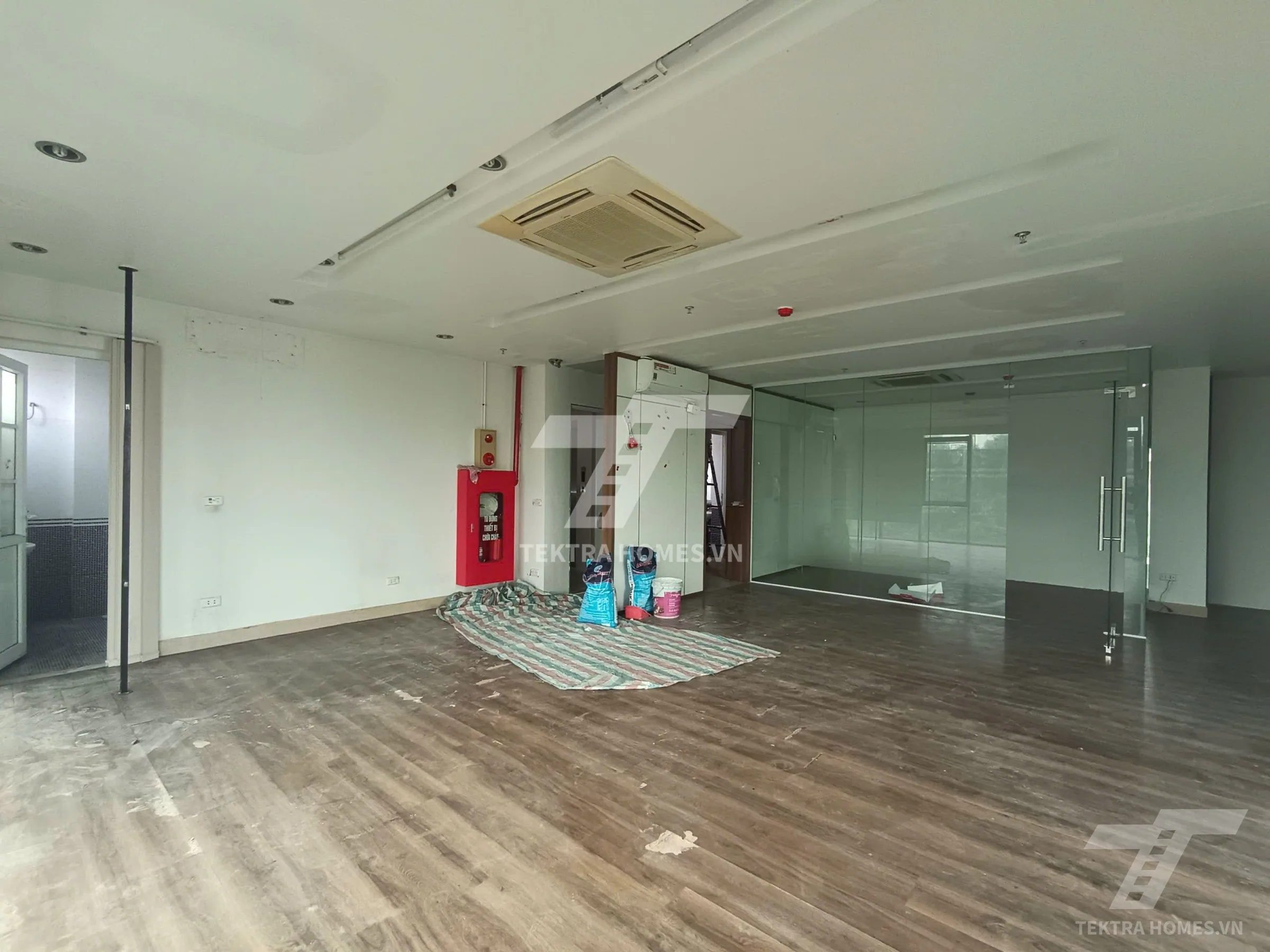 Không gian 3 tại Cho thuê văn phòng cực thoáng phố Nguyễn Khang