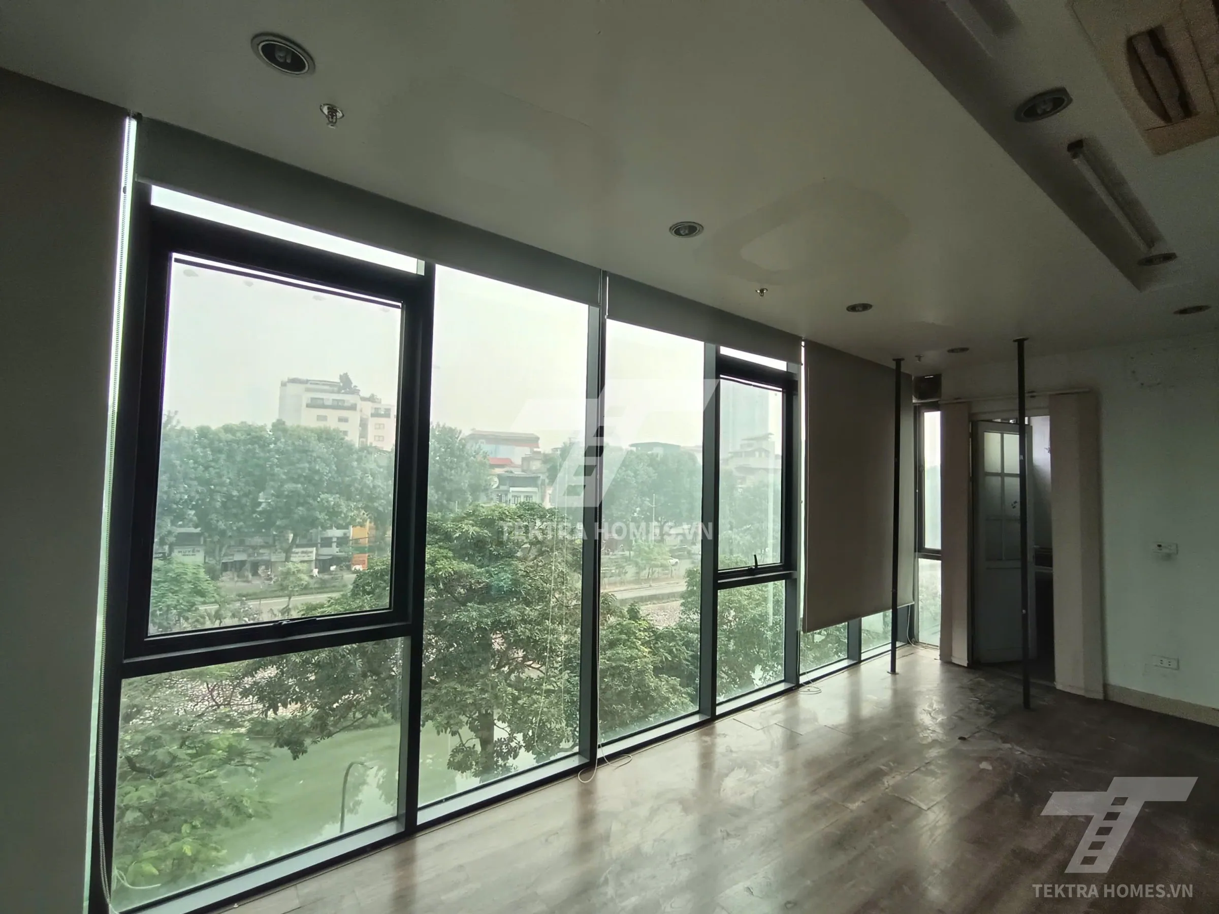 Không gian 2 tại Cho thuê văn phòng cực thoáng phố Nguyễn Khang