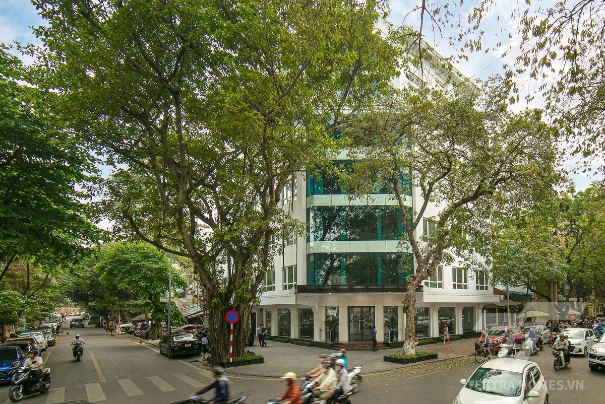 Mặt ngoài tòa IDMC Hoàn Kiếm 3A Phan Đình Phùng