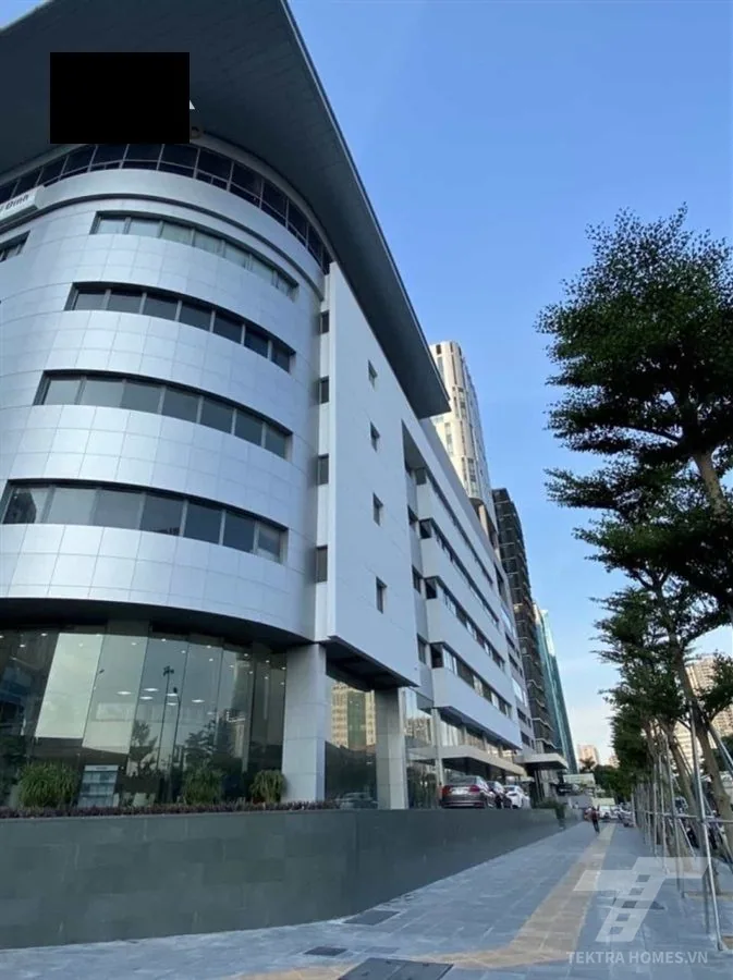 Lối đi ngoài tòa IDMC Mỹ Đình Building 15 Phạm Hùng