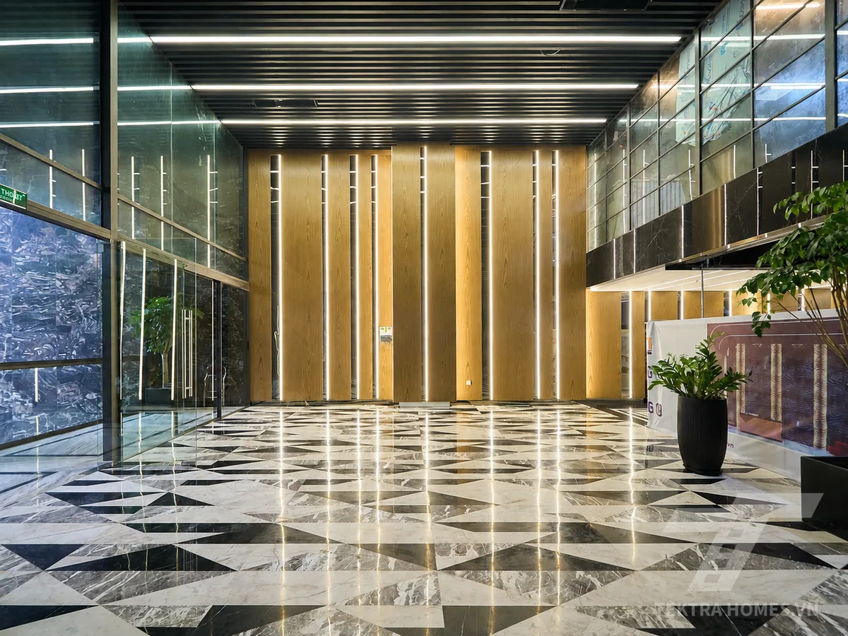 Sảnh tòa TVL Building 153 Đội Cấn