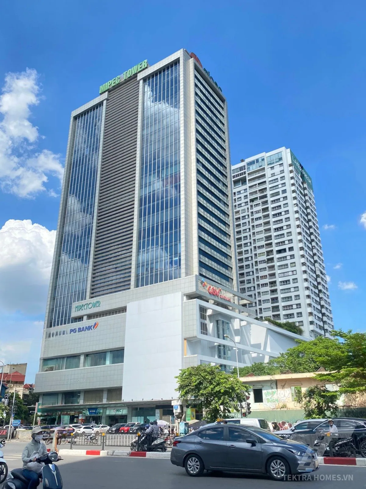 Mặt trước tòa Mipec Tower 229 Tây Sơn