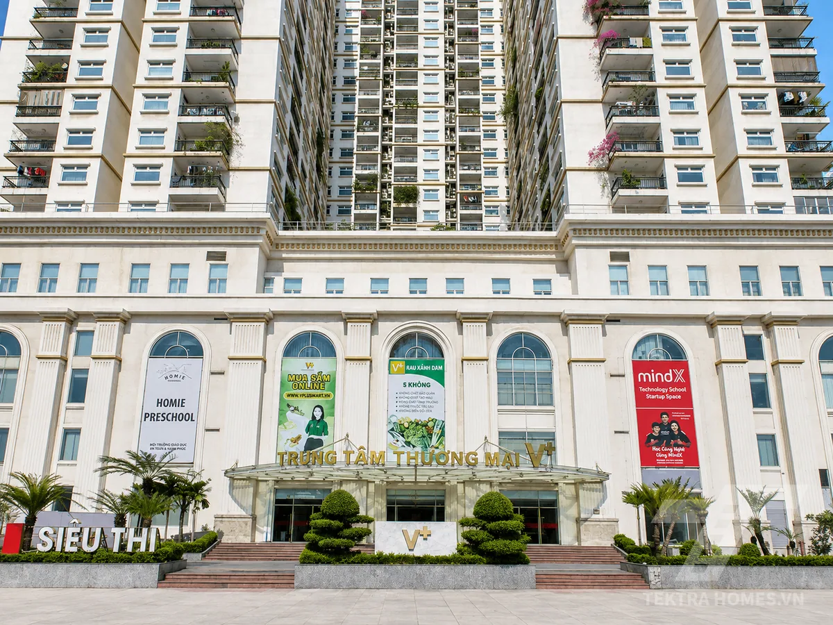 Toàn cảnh mặt trước tòa Hòa Bình Green City 505 Minh Khai