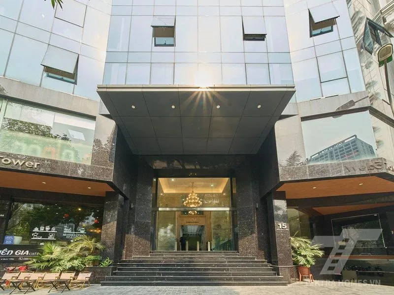 Mặt trước  tòa Web3 Tower 15/4 Duy Tân