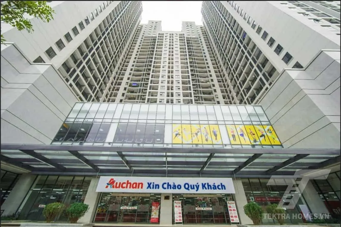 Mặt sảnh ngoài tòa TNR Goldsill Complex 430 Cầu Am