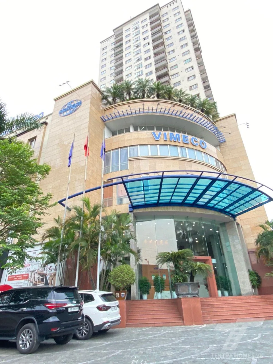 Toàn cảnh mặt ngoài tòa văn phòng Vimeco Phạm Hùng Lô E9 Phạm Hùng