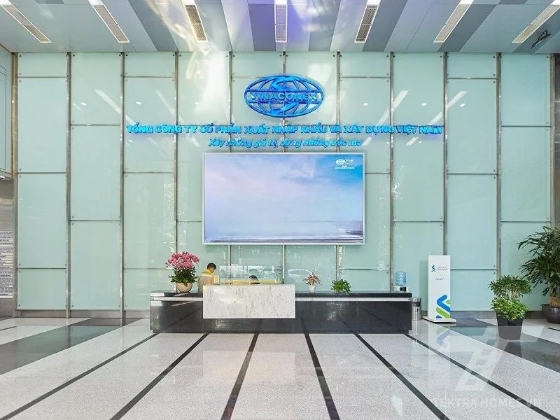 Khu vực quầy lễ tân tòa Vinaconex Tower 34 Láng Hạ