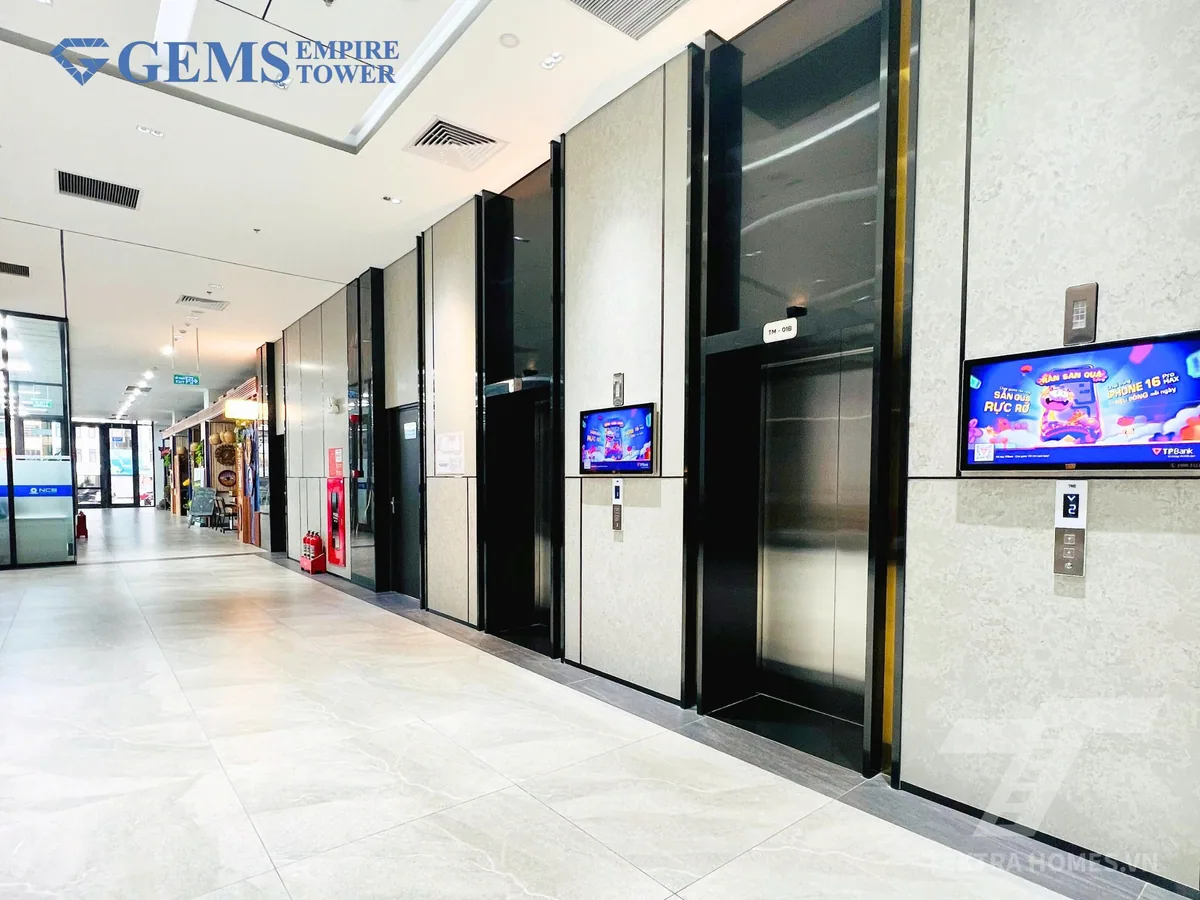 Khu vực thang máy tòa Gems Empire Tower 201 Trường Chinh
