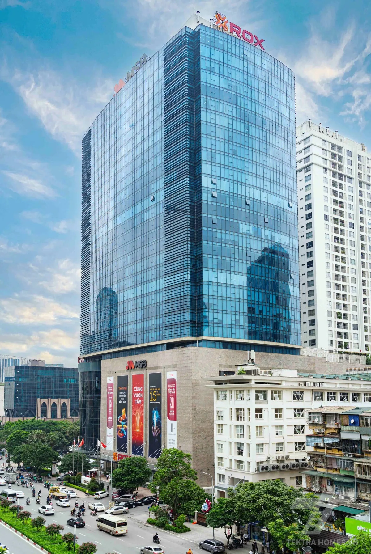 Mặt chính bên ngoài tòa Rox Tower 54A Nguyễn Chí Thanh