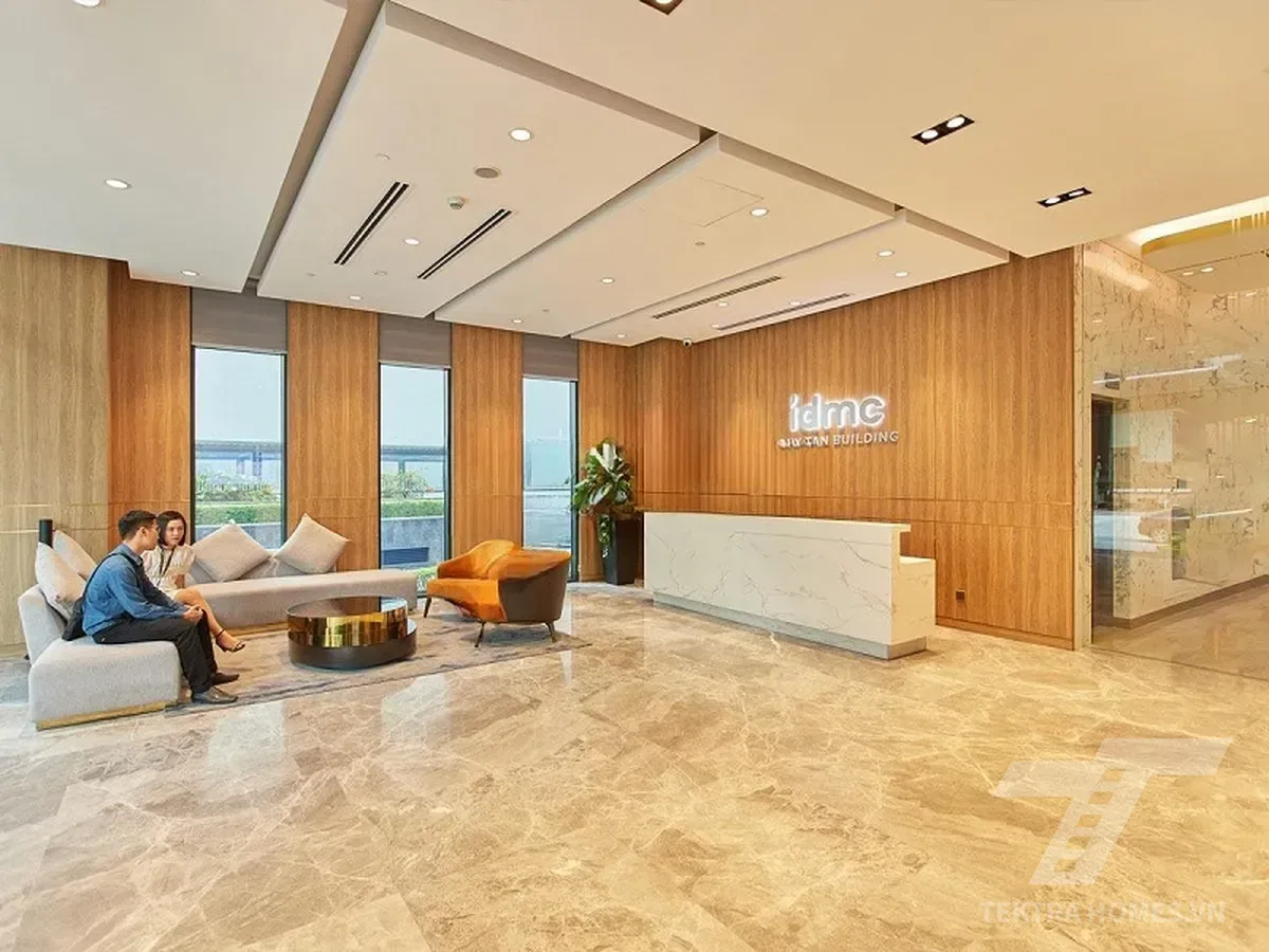 Khu vực lễ tân tòa IDMC Duy Tân 21 Duy Tân
