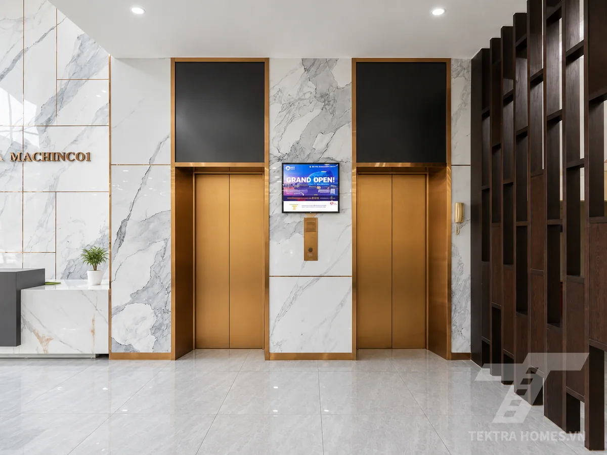 Khu vực thang máy tòa Mac Plaza (Machinco) 10 Trần Phú