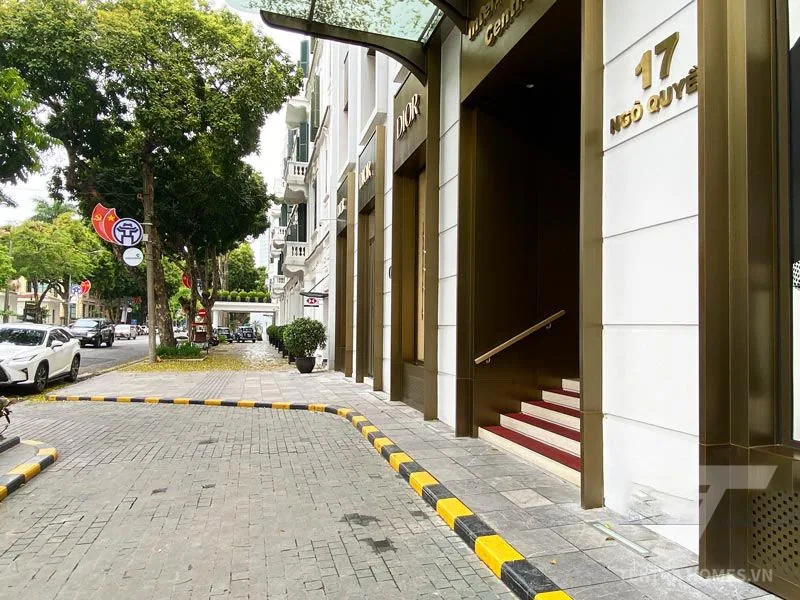 Mặt ngoài tòa International Centre 17 Ngô Quyền