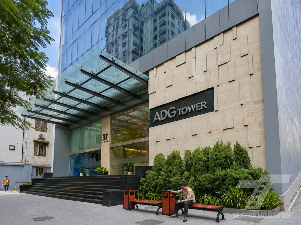 Mặt ngoài tòa ADG Tower 37 Lê Văn Thiêm