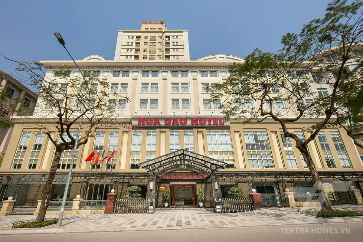 Mặt trước tòa IDMC Tây Hồ Building Lạc Long Quân