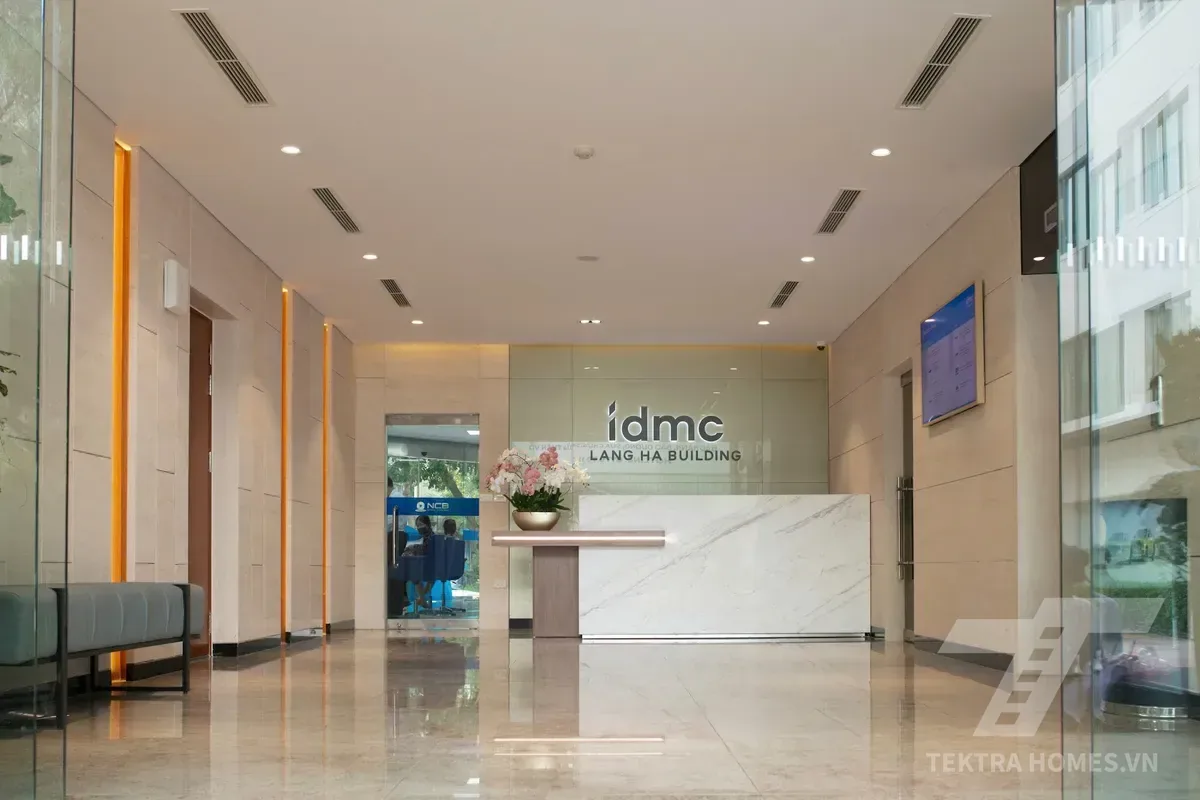 Khu vực lễ tân tòa IDMC Láng Hạ Building 105 Láng Hạ