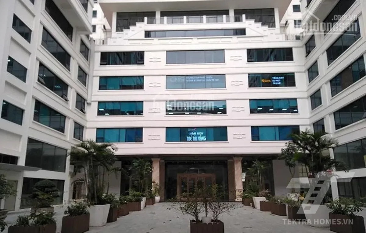 Mặt trước tòa Central Field 219 Trung Kính