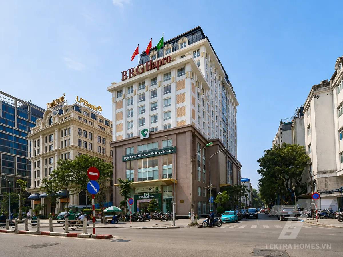 Mặt ngoài tòa Hapro Building 11B Cát Linh
