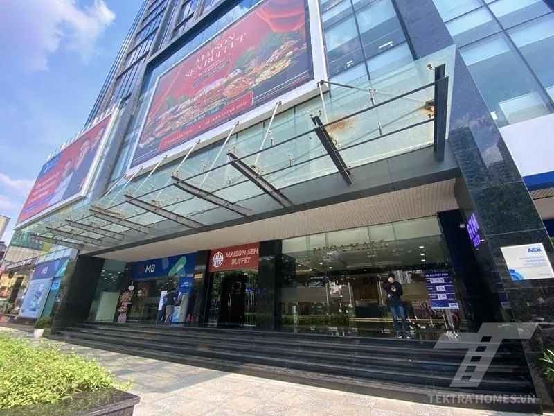 Mặt sảnh trước tòa Gold Tower 275 Nguyễn Trãi