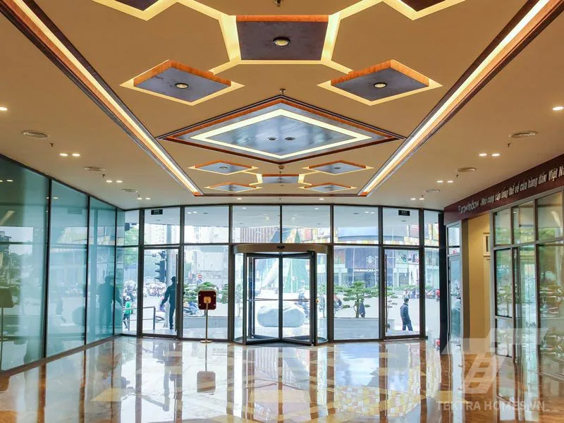 Lối ra vào  tòa Eurowindow 02 Tôn Thất Tùng