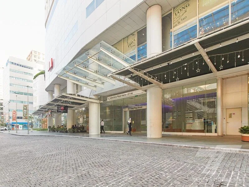 Sảnh ngoài văn phòng Indochina Plaza (IPH) 241 Xuân Thủy