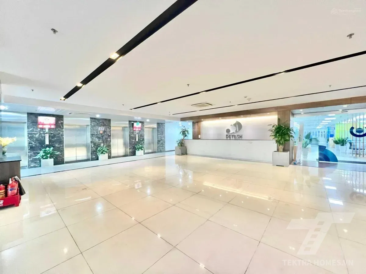 Sảnh đón khách tòa  Detech Tower2 107 Nguyễn Phong Sắc