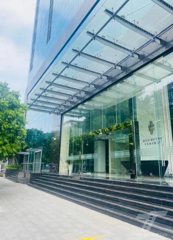 Mặt sảnh trước tòa Discovery Central 67 Trần Phú