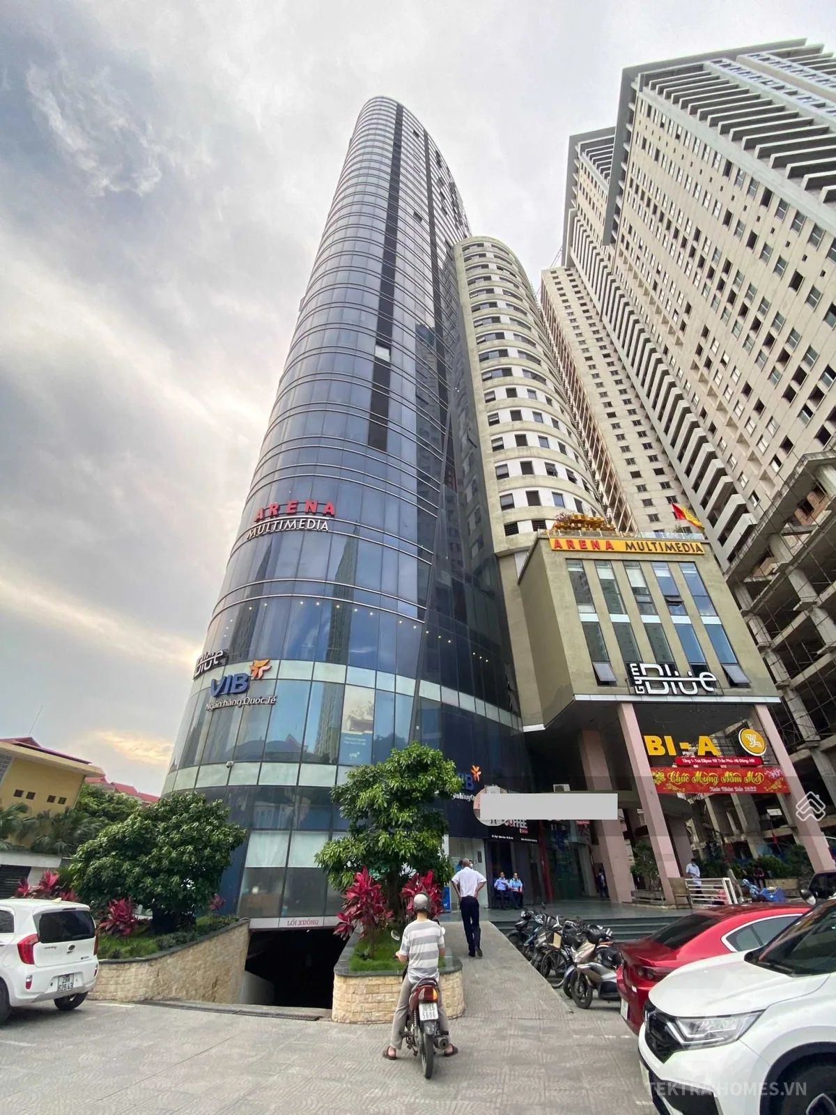 Mặt ngoài tòa Elip Tower 110 Trần Phú