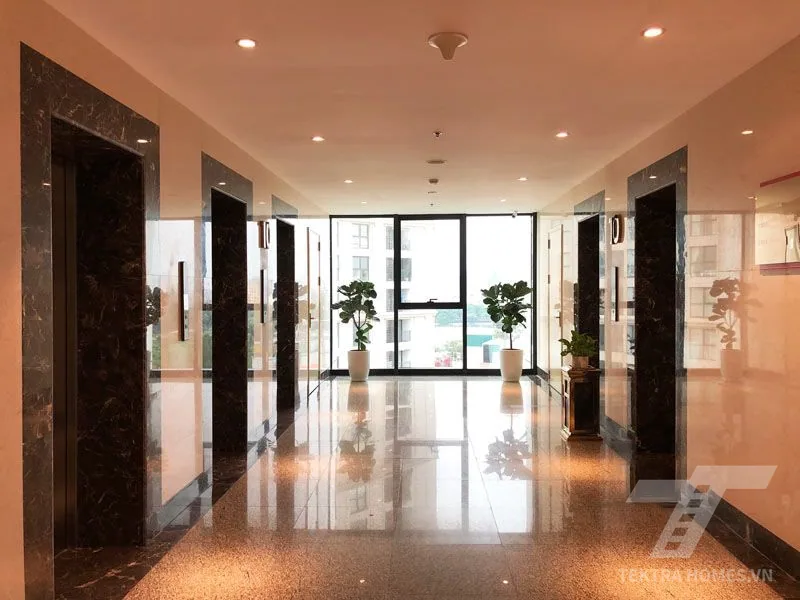 Khu vực thang máy tòa Gelex Tower 52 Lê Đại Hành