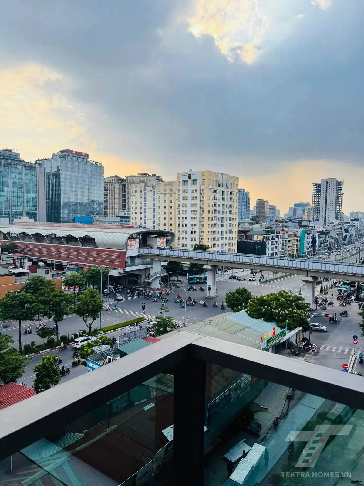 Tòa nhà 212 Đê La Thành