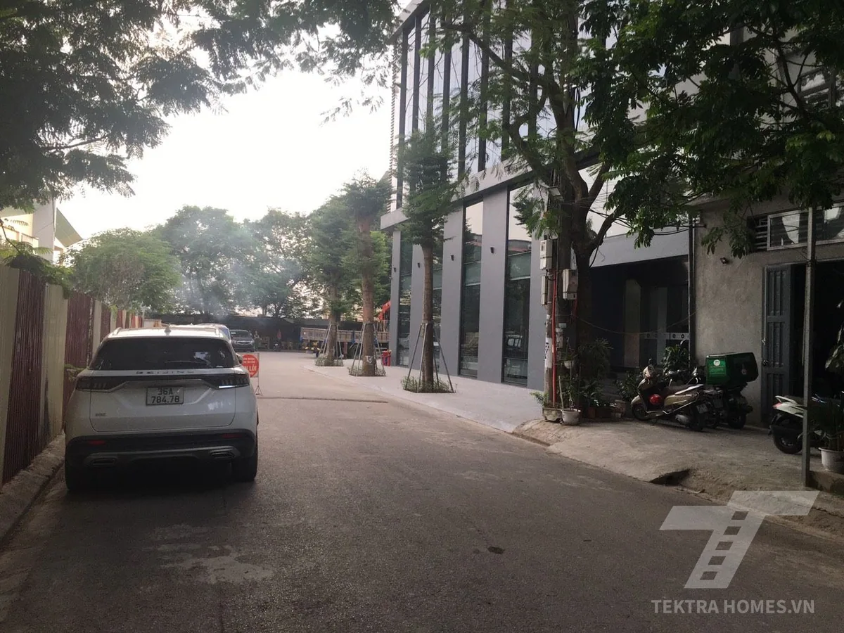Tòa nhà ngõ 300 Nguyễn Xiển