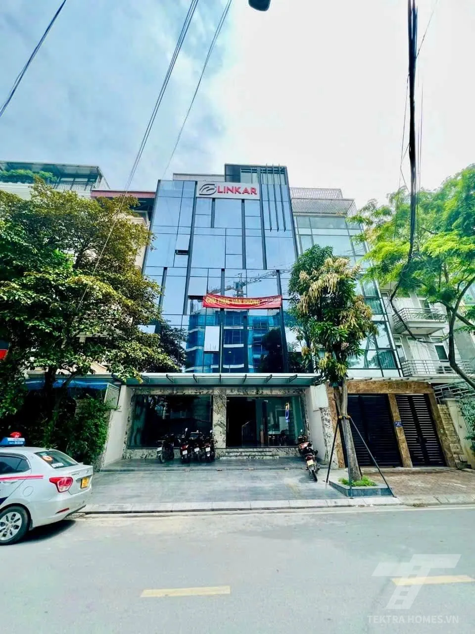 Tòa nhà ngõ 655 Lạc Long Quân