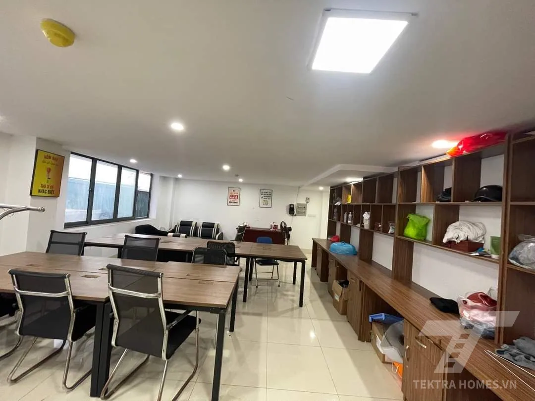 Tòa nhà ngõ 381 Nguyễn Khang
