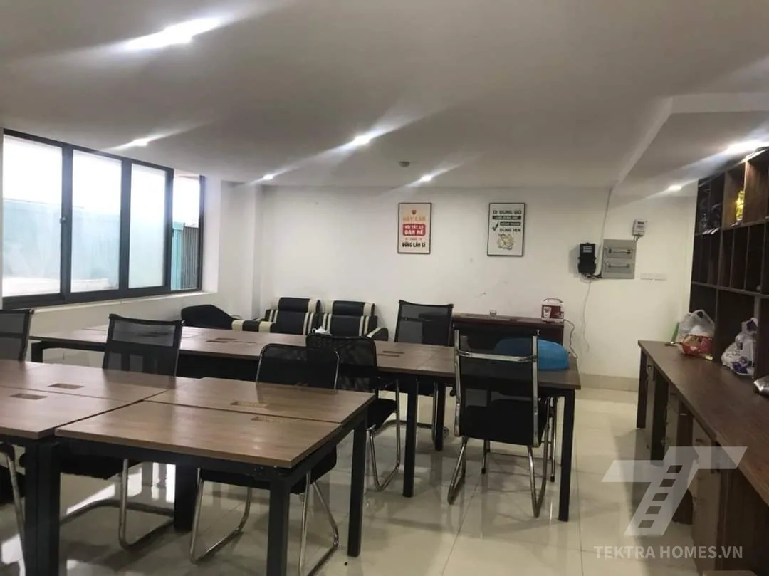 Tòa nhà ngõ 381 Nguyễn Khang