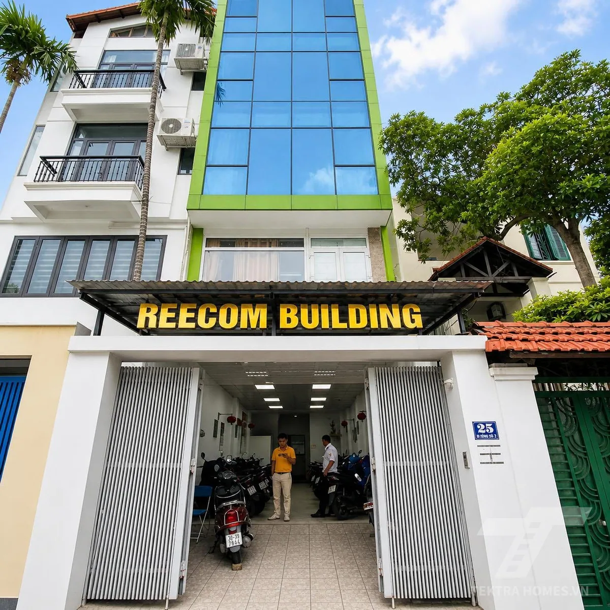 Tòa nhà 25/24 Hoàng Quốc Việt