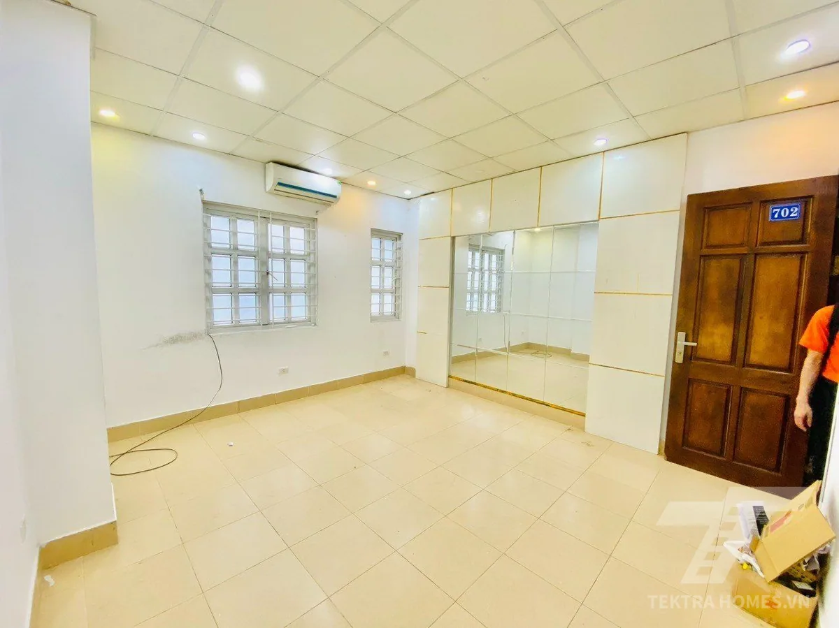 Tòa nhà 21-23 Nguyễn Công Hoan