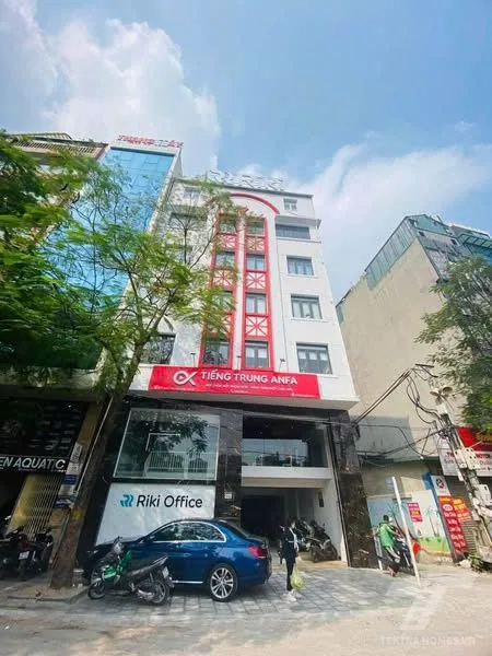 Tòa nhà 225 Quan Hoa
