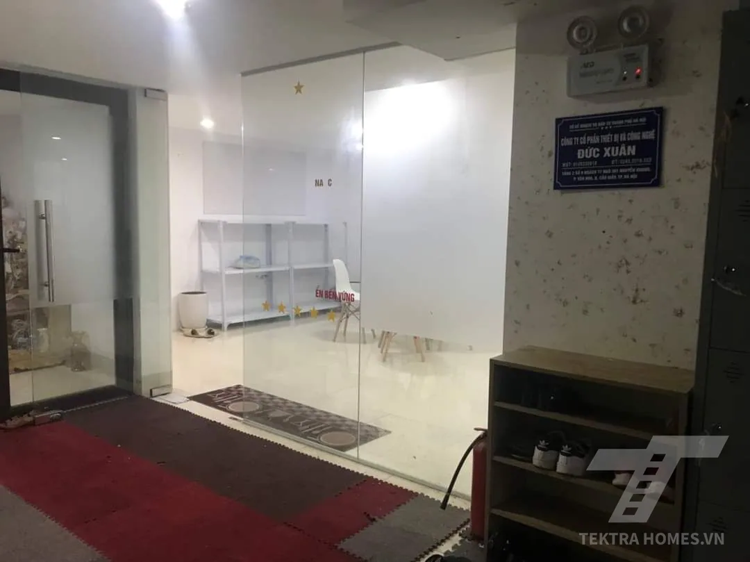 Tòa nhà ngõ 381 Nguyễn Khang