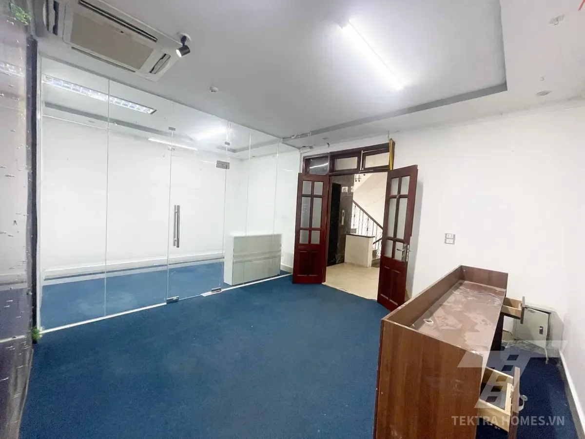 Tòa nhà 11 Nguyễn Xiển